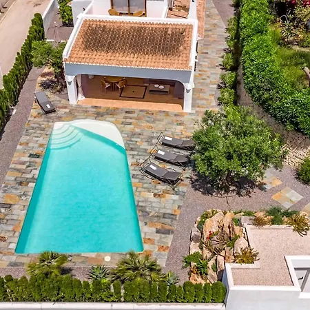 Rocalla Villa